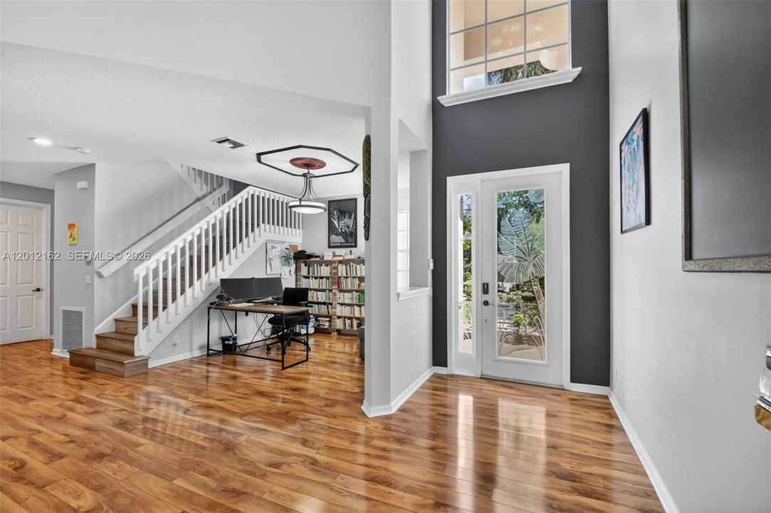 For Sale: $759,900 (5 beds, 3 baths, 2901 Square Feet)