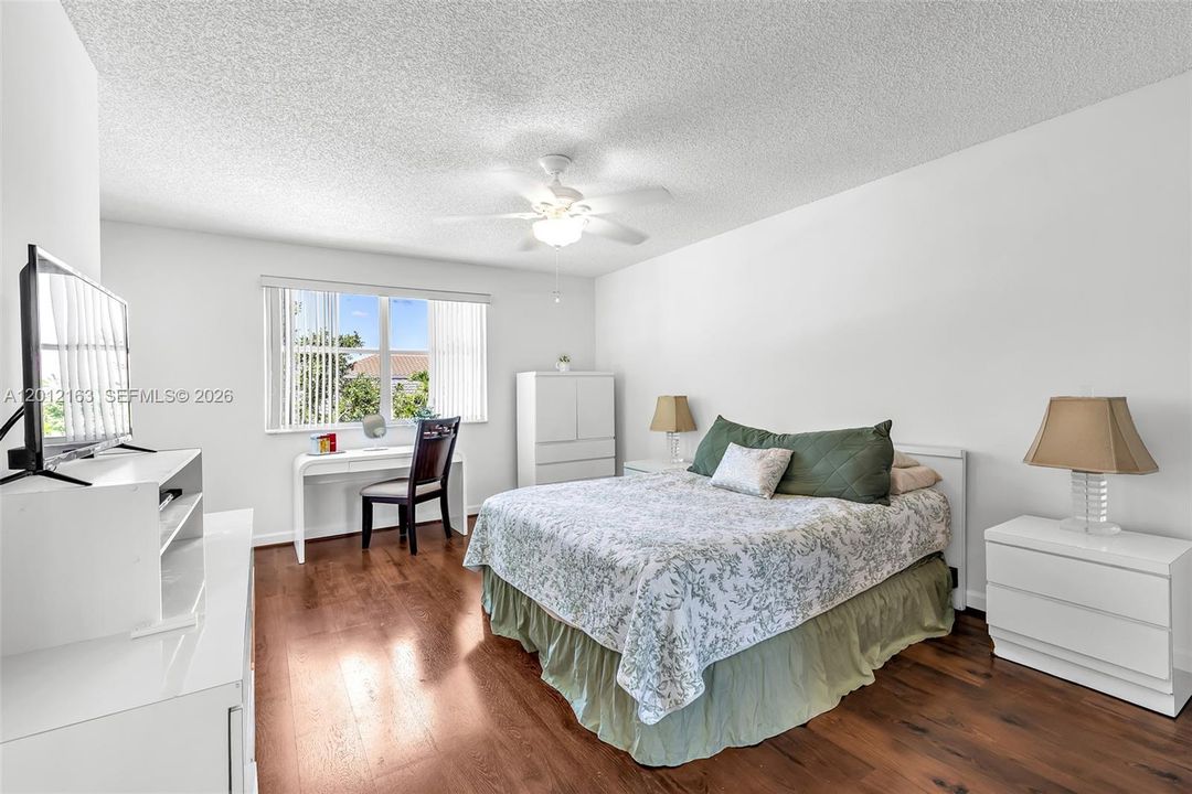 For Sale: $699,000 (3 beds, 2 baths, 2055 Square Feet)