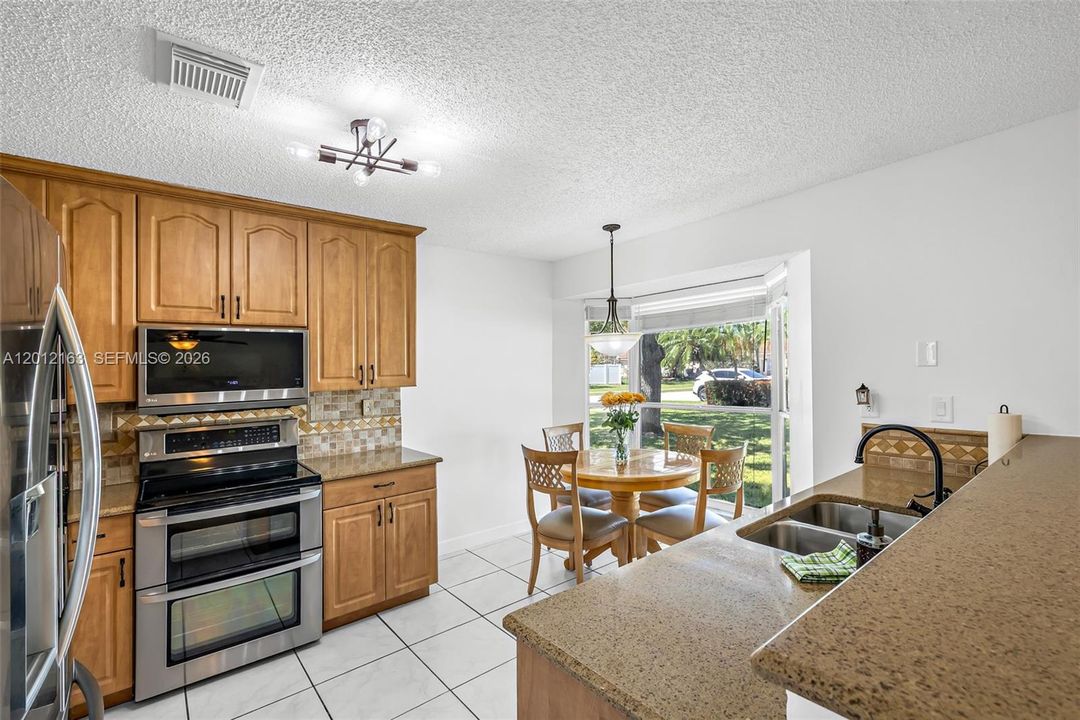 For Sale: $699,000 (3 beds, 2 baths, 2055 Square Feet)