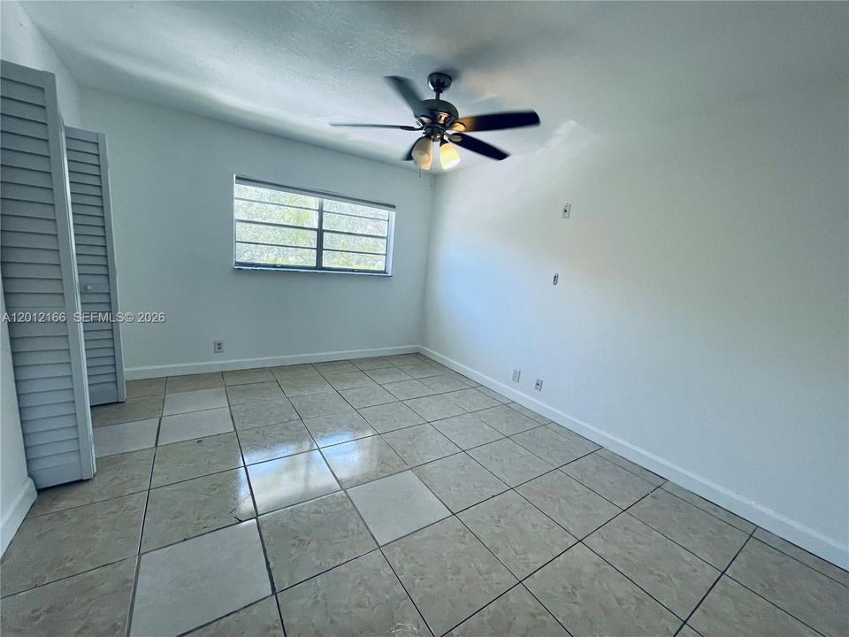 En Venta: $199,900 (2 camas, 1 baños, 938 Pies cuadrados)
