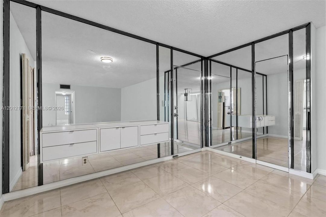 Activo con contrato: $149,900 (2 camas, 2 baños, 1192 Pies cuadrados)