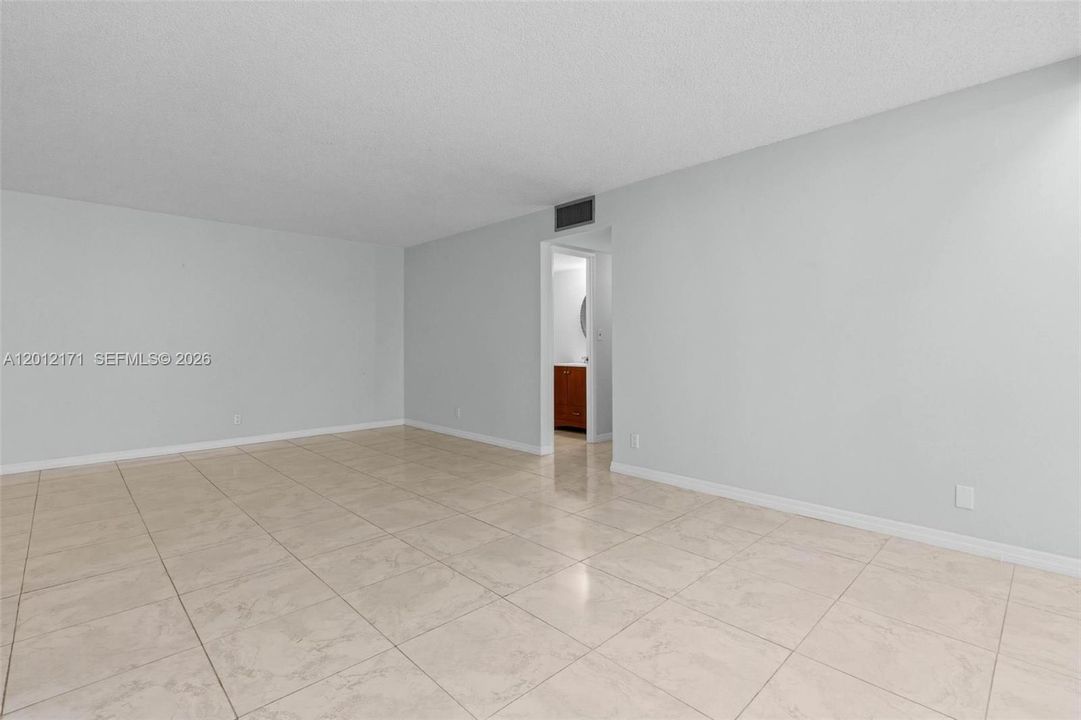 Activo con contrato: $149,900 (2 camas, 2 baños, 1192 Pies cuadrados)