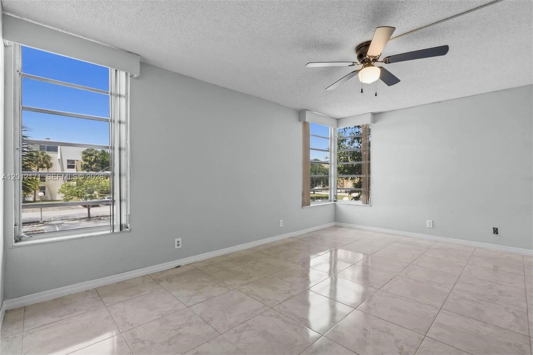 Activo con contrato: $149,900 (2 camas, 2 baños, 1192 Pies cuadrados)