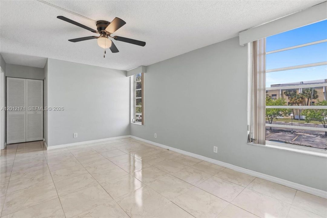 Activo con contrato: $149,900 (2 camas, 2 baños, 1192 Pies cuadrados)