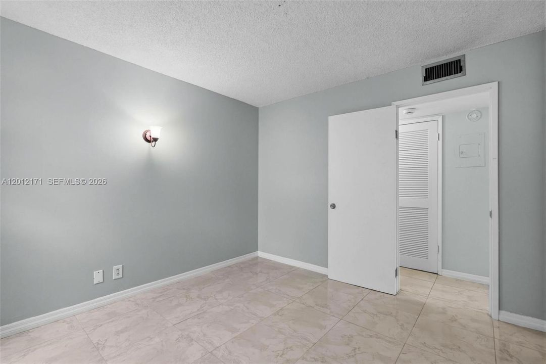 Activo con contrato: $149,900 (2 camas, 2 baños, 1192 Pies cuadrados)