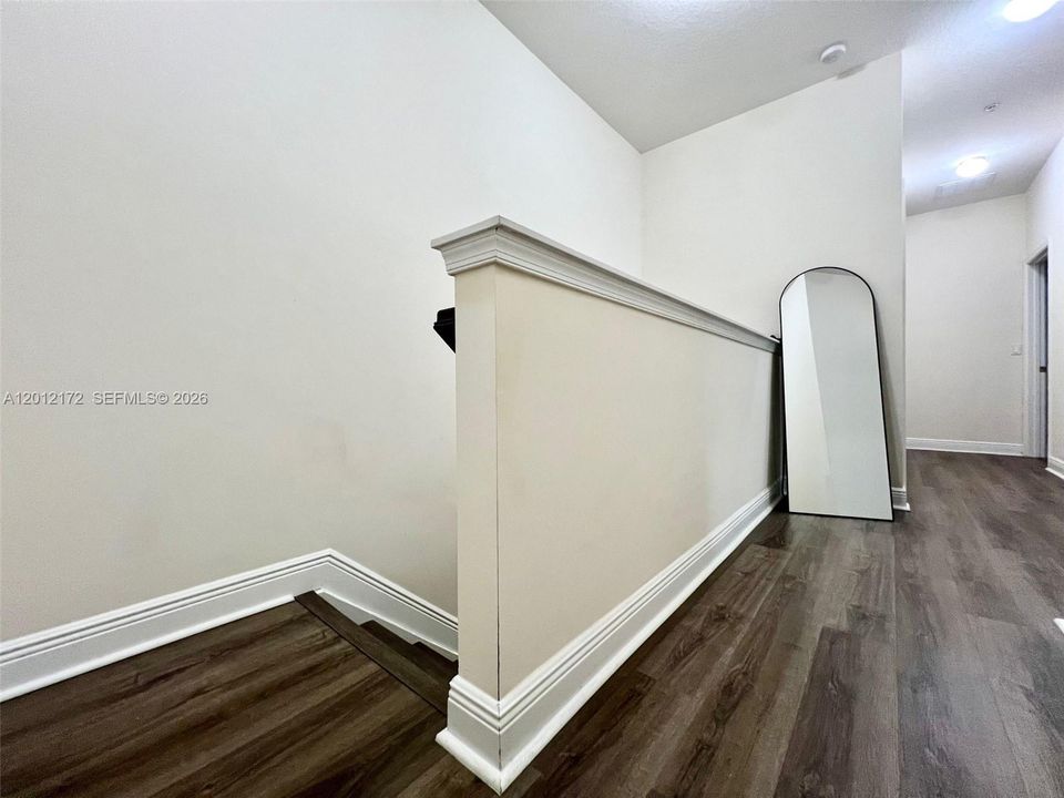 В аренду: $3,900 (3 спален, 3 ванн, 1725 Квадратных фут)