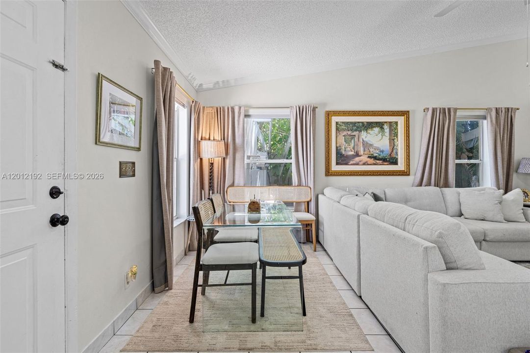 For Sale: $380,000 (3 beds, 2 baths, 1143 Square Feet)