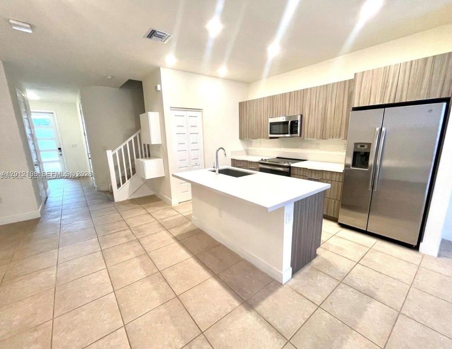 En Renta: $3,550 (3 camas, 2 baños, 1586 Pies cuadrados)