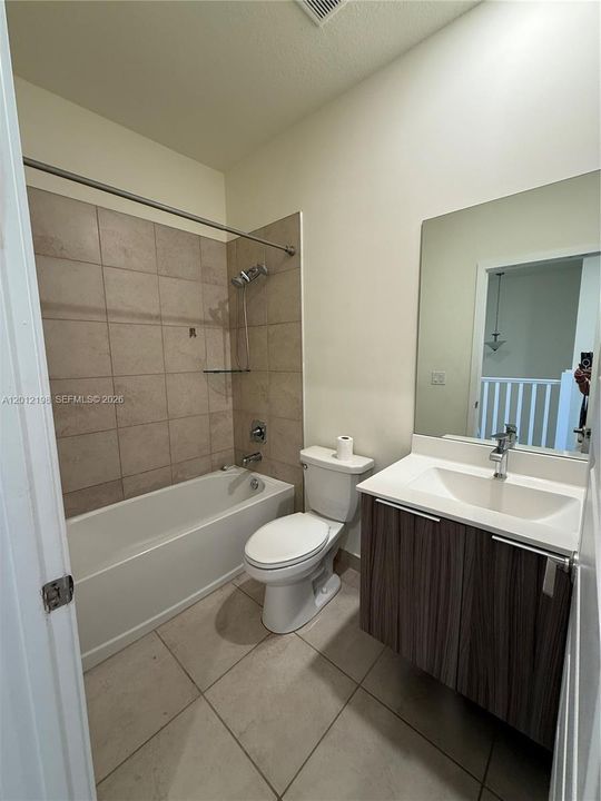 En Renta: $3,550 (3 camas, 2 baños, 1586 Pies cuadrados)
