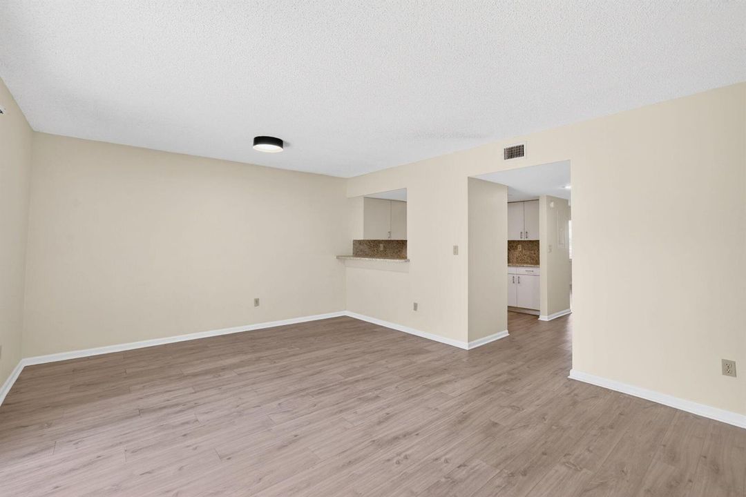 16-web-or-mls-699A5493