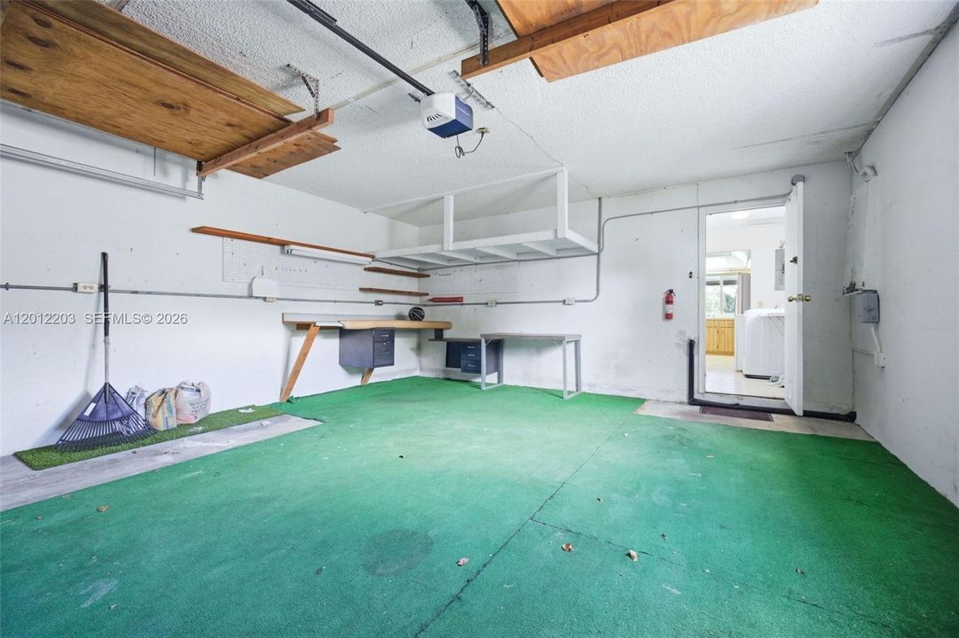 For Rent: $3,800 (3 beds, 2 baths, 1548 Square Feet)