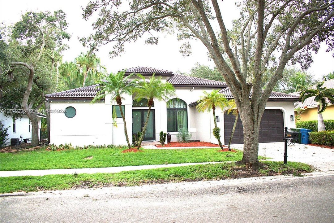 Active With Contract: $6,700 (4 beds, 3 baths, 2680 Square Feet)