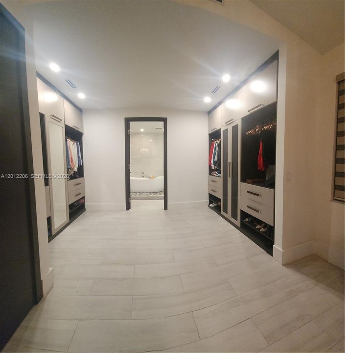 Active With Contract: $6,700 (4 beds, 3 baths, 2680 Square Feet)