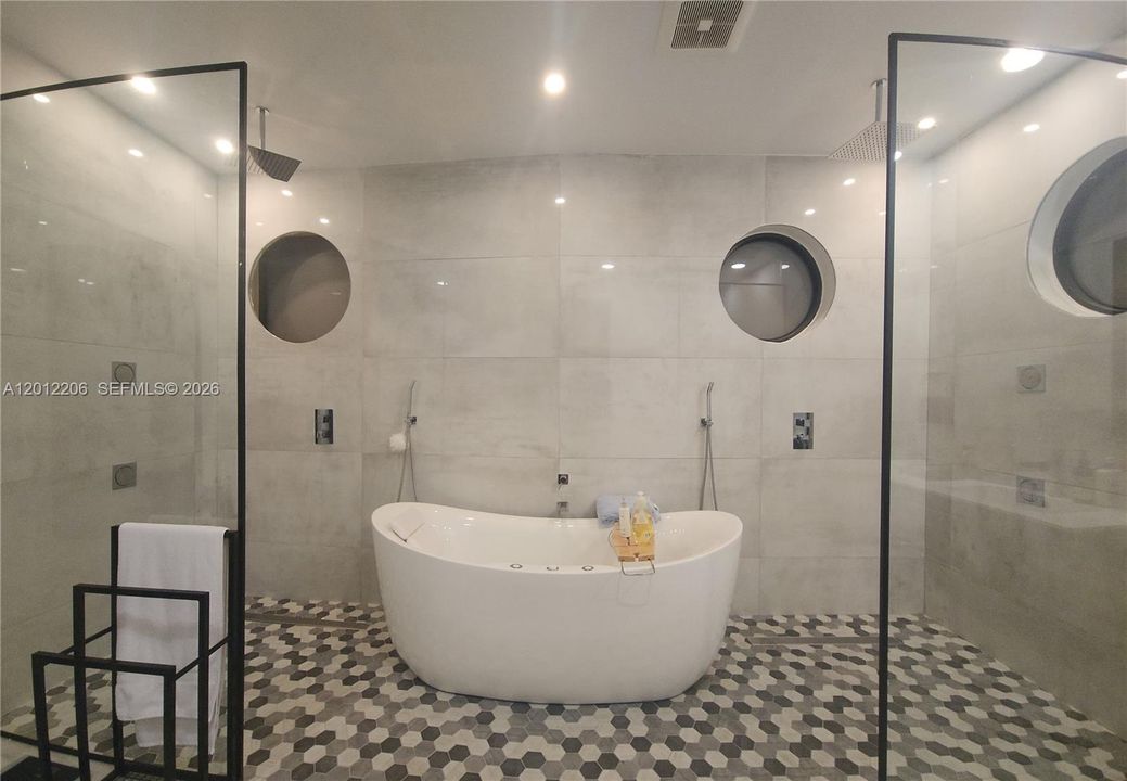 Active With Contract: $6,700 (4 beds, 3 baths, 2680 Square Feet)