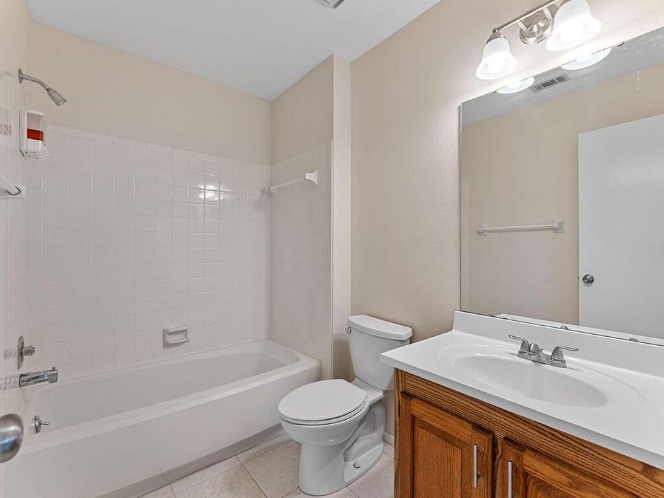 2nd Bathroom