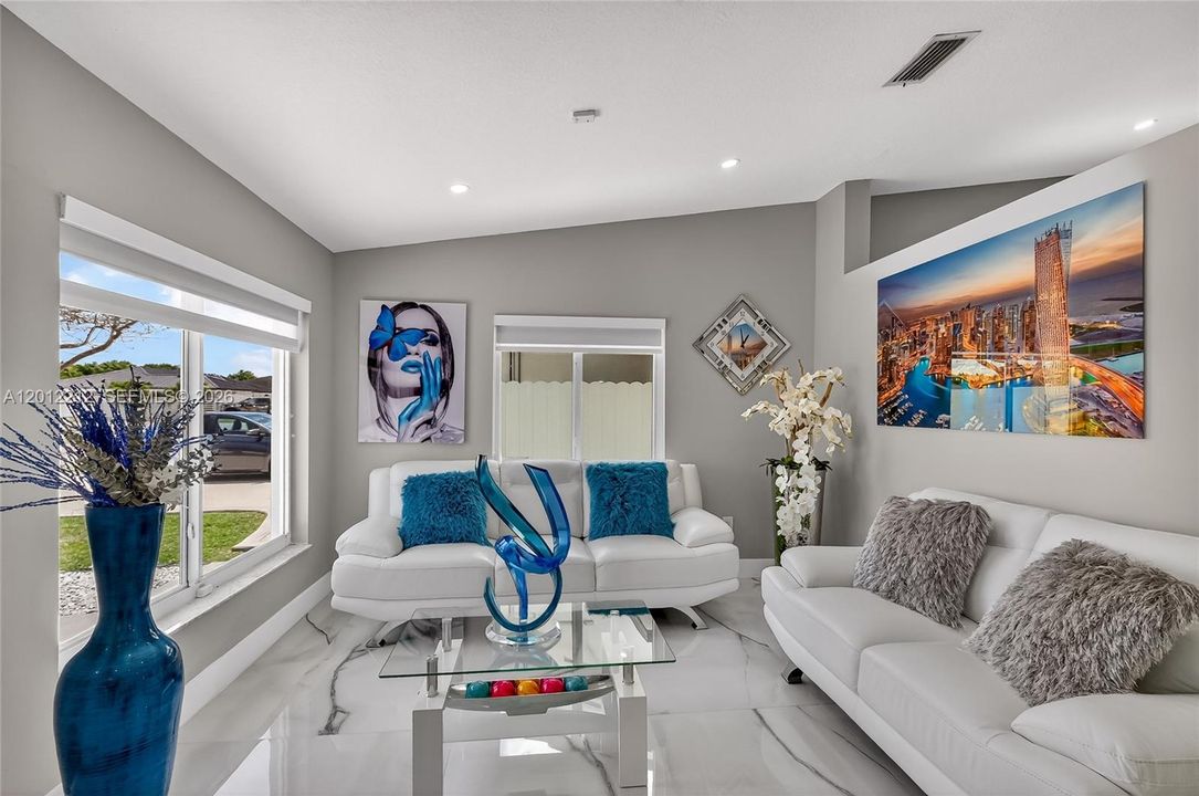 For Rent: $4,500 (3 beds, 2 baths, 1735 Square Feet)
