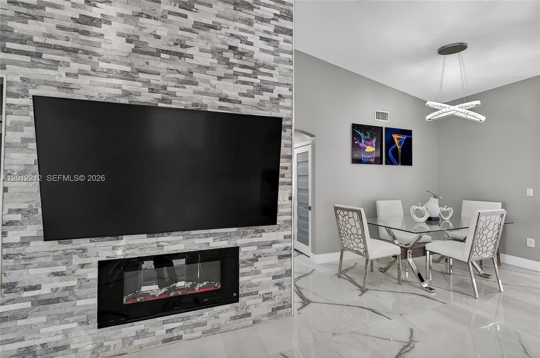 For Rent: $4,500 (3 beds, 2 baths, 1735 Square Feet)