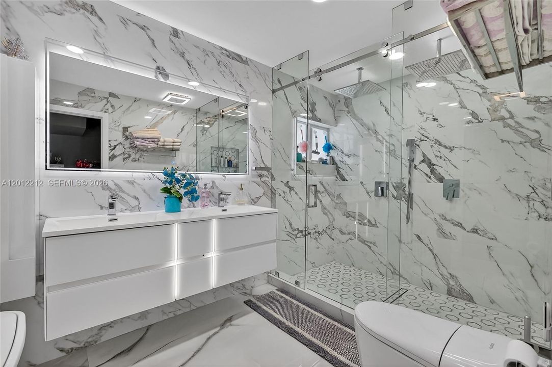 For Rent: $4,500 (3 beds, 2 baths, 1735 Square Feet)