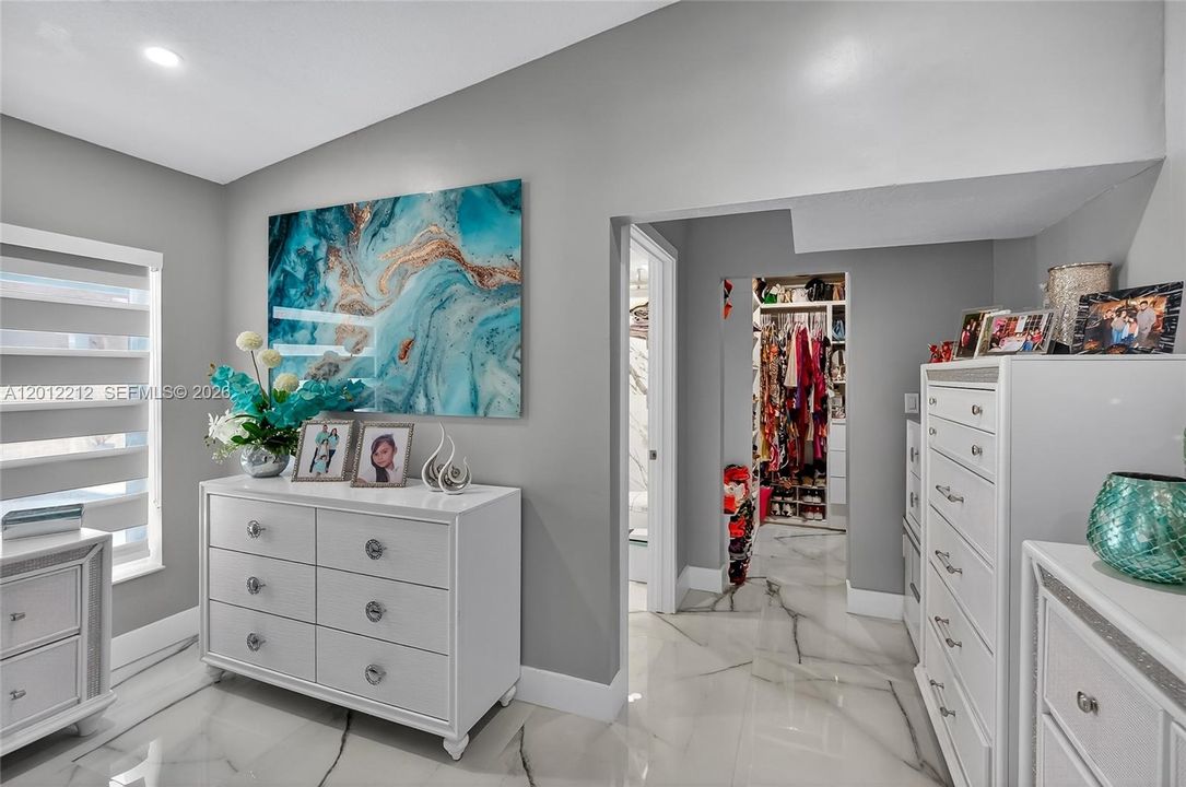 For Rent: $4,500 (3 beds, 2 baths, 1735 Square Feet)