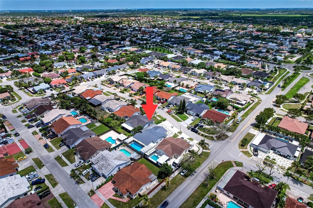 For Rent: $4,500 (3 beds, 2 baths, 1735 Square Feet)