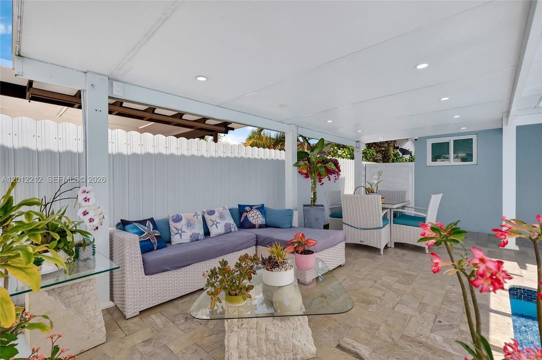 For Rent: $4,500 (3 beds, 2 baths, 1735 Square Feet)