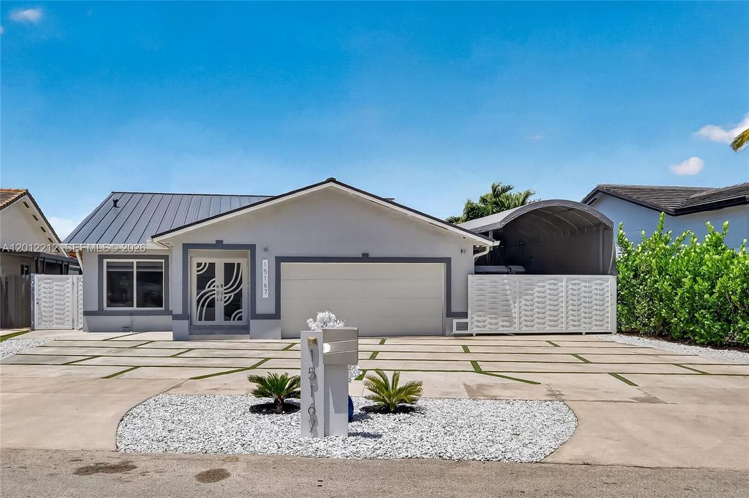 For Rent: $4,500 (3 beds, 2 baths, 1735 Square Feet)