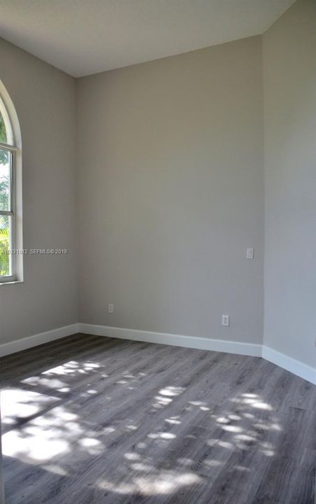 GUESTROOM 1
