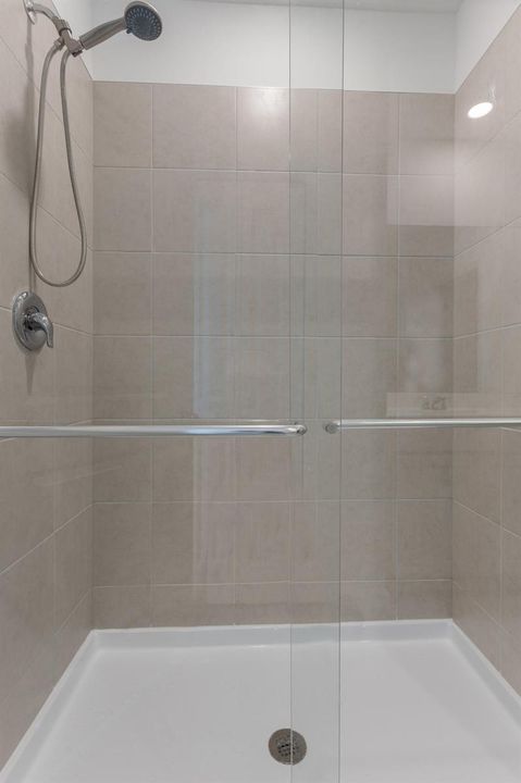 Master Bathroom 1.1