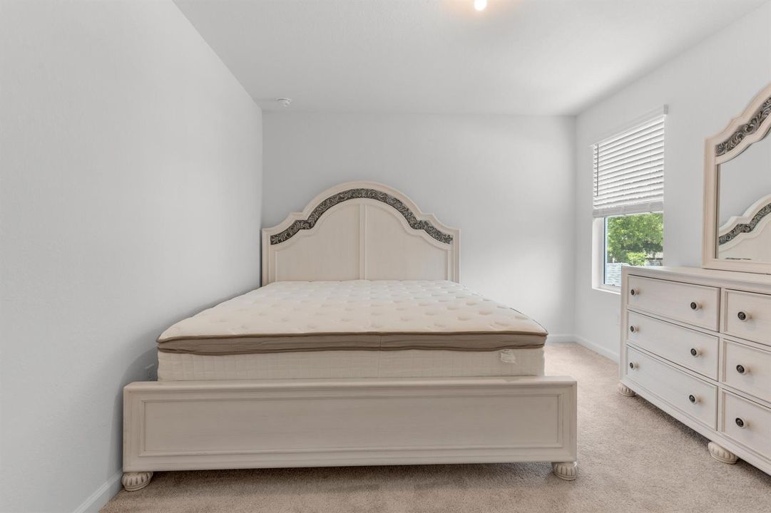 Bedroom 5.3