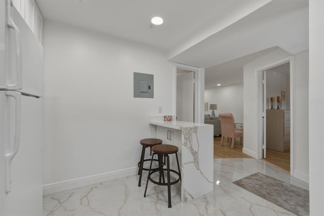 12. Kitchen Snack Bar to DR and Bonus Ro