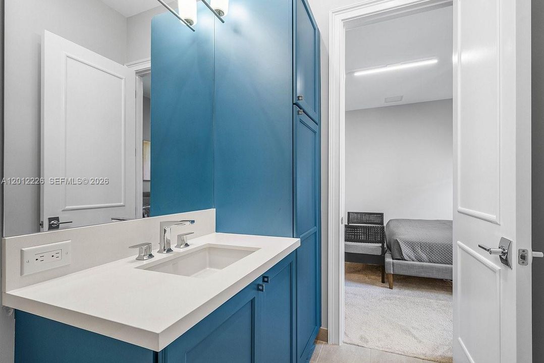 En Renta: $45,000 (6 camas, 8 baños, 8091 Pies cuadrados)