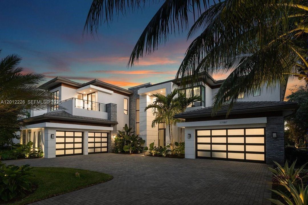En Renta: $45,000 (6 camas, 8 baños, 8091 Pies cuadrados)
