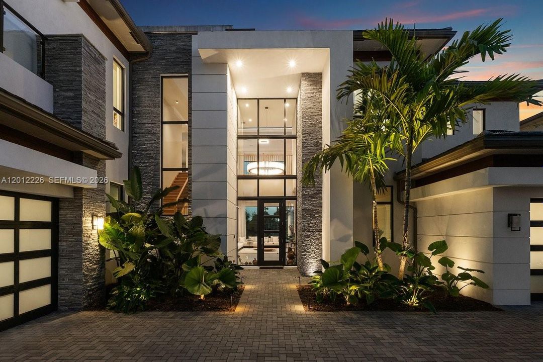 En Renta: $45,000 (6 camas, 8 baños, 8091 Pies cuadrados)