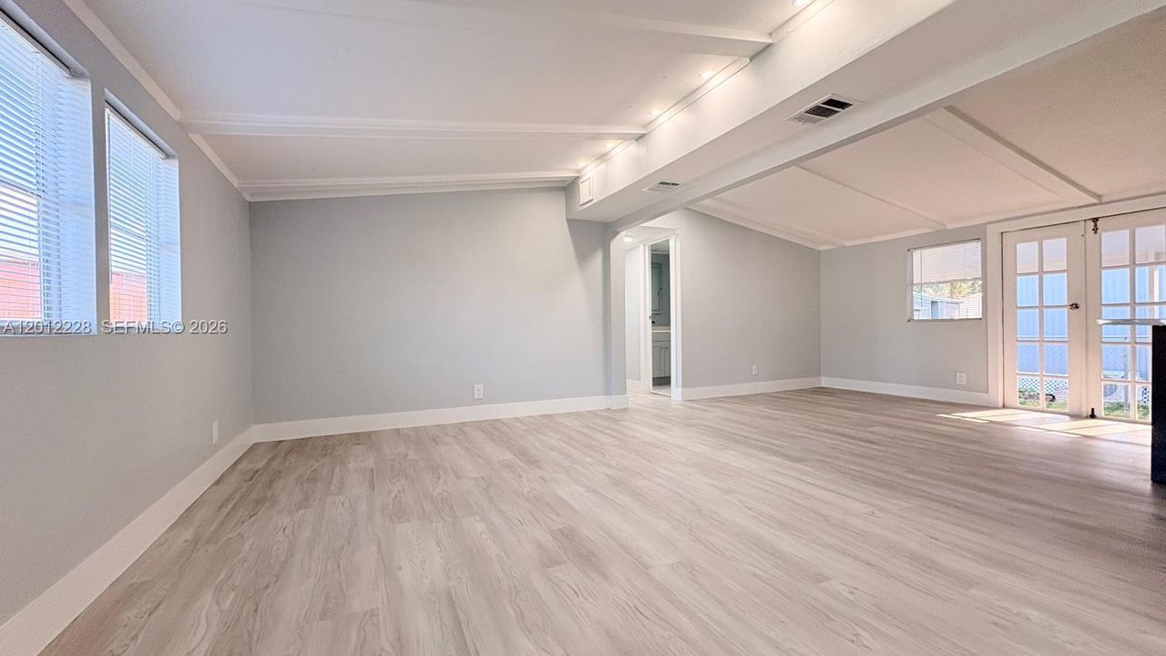 Living & Dining room