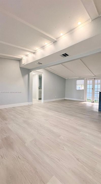 Living & Dining room