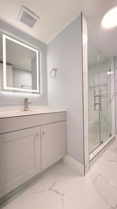 Под контрактом: $309,999 (3 спален, 2 ванн, 1440 Квадратных фут)