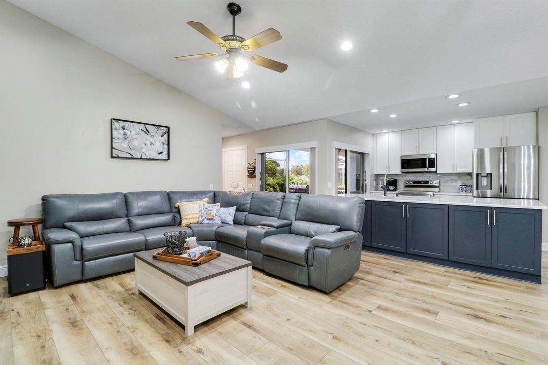 Kitchen/Living
