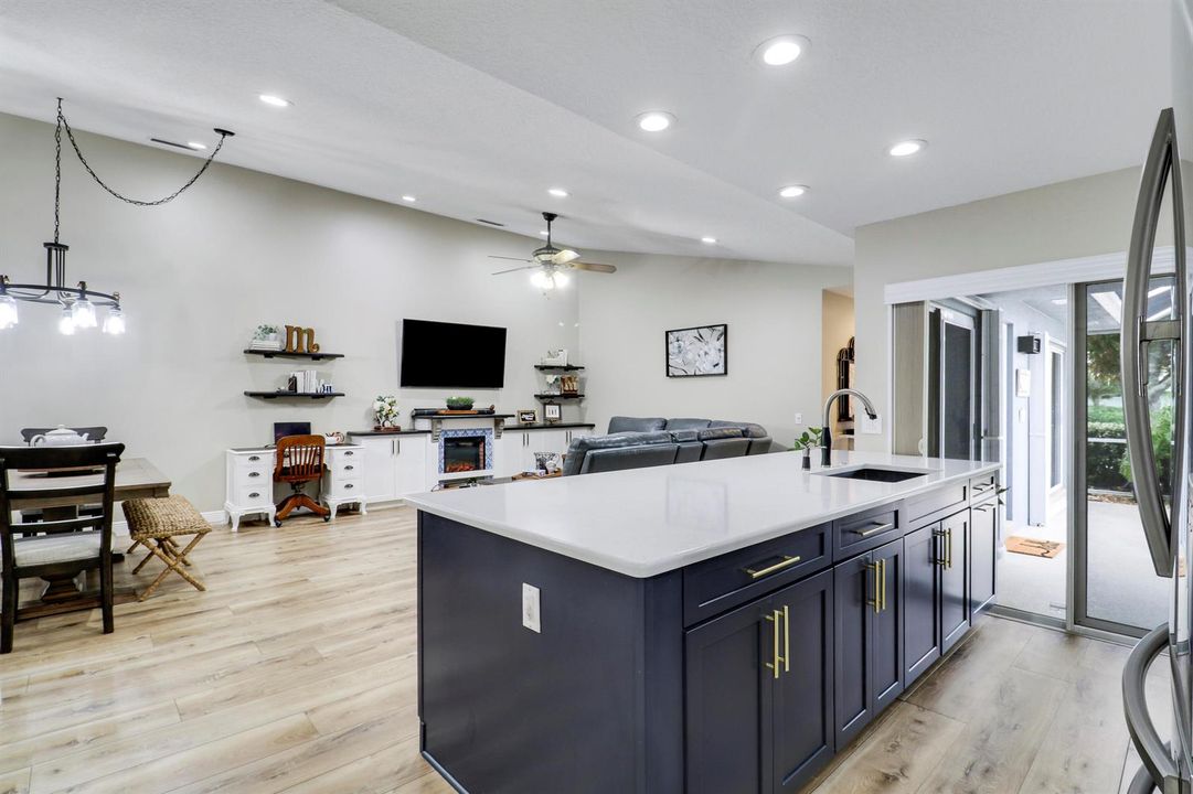 Kitchen/Dinin/Living