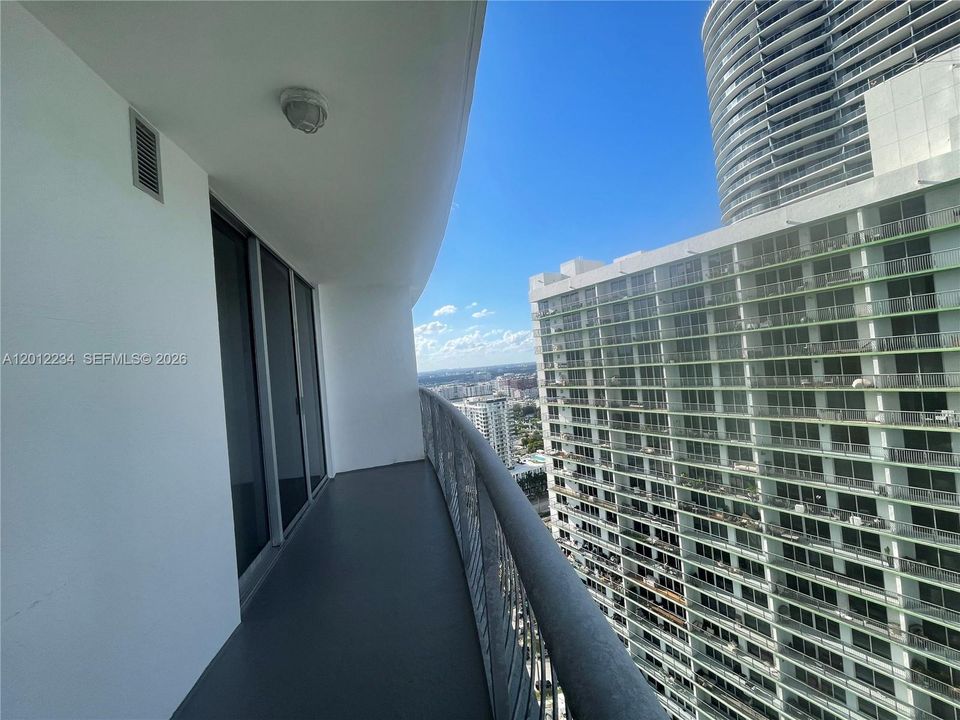 En Venta: $359,000 (1 camas, 1 baños, 791 Pies cuadrados)