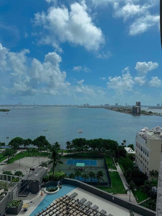En Venta: $359,000 (1 camas, 1 baños, 791 Pies cuadrados)