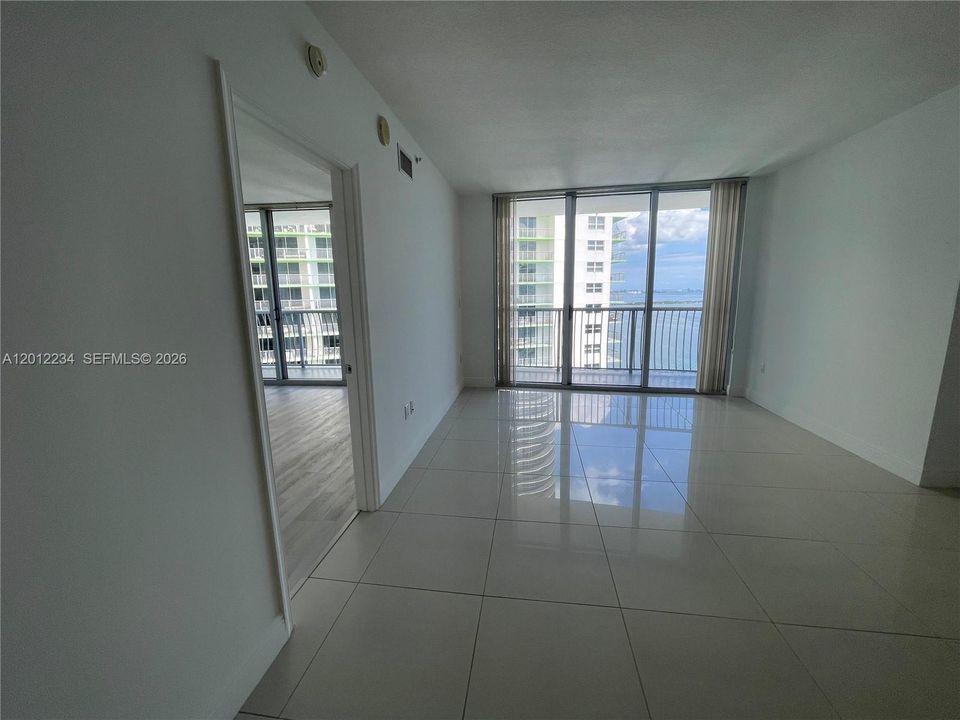 En Venta: $359,000 (1 camas, 1 baños, 791 Pies cuadrados)