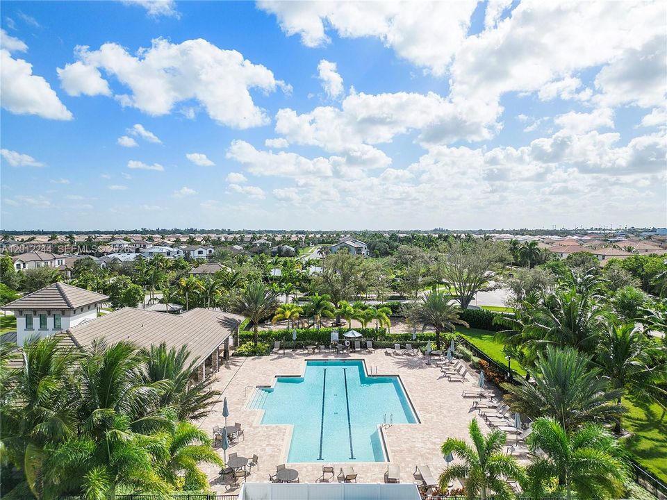 For Sale: $555,000 (3 beds, 2 baths, 1895 Square Feet)