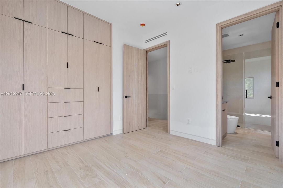 Activo con contrato: $8,500 (4 camas, 3 baños, 0 Pies cuadrados)