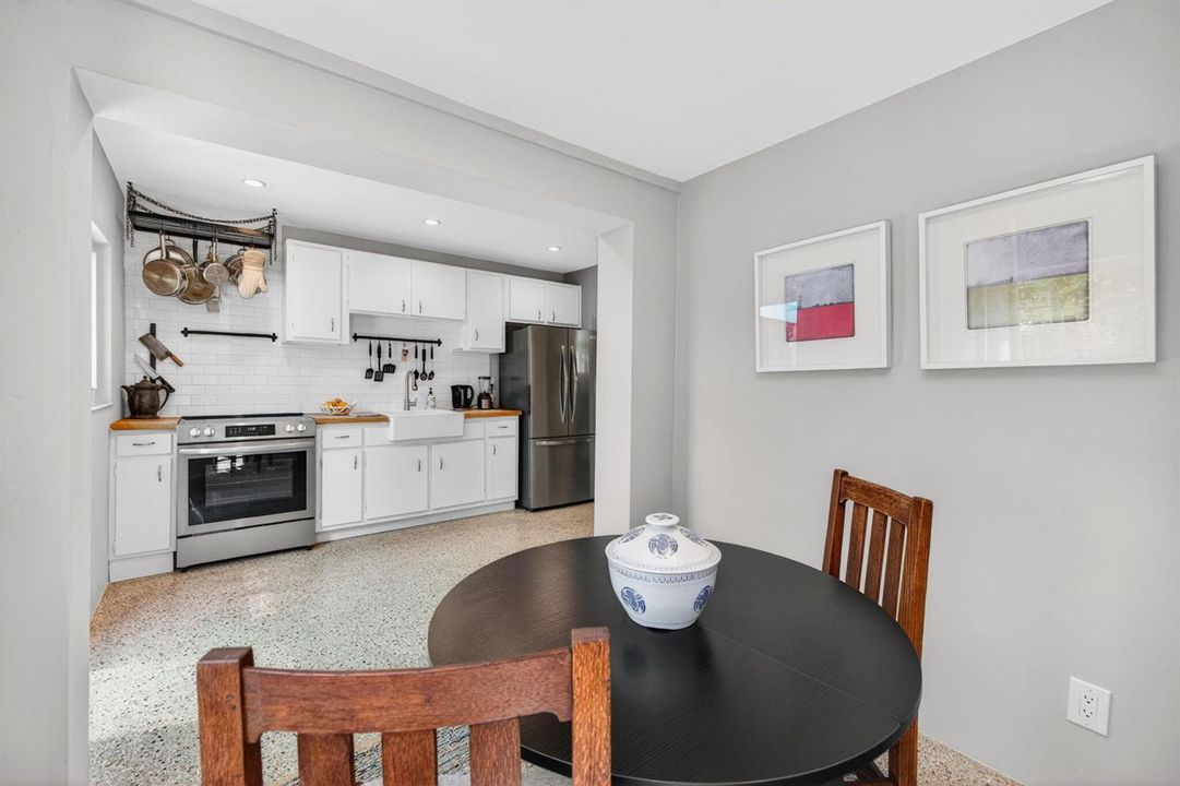 17 Dining Room Kitchen