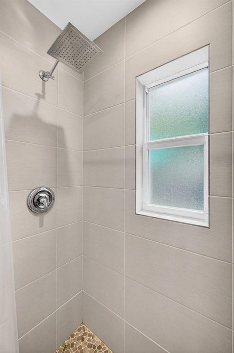 25 Bathroom Shower