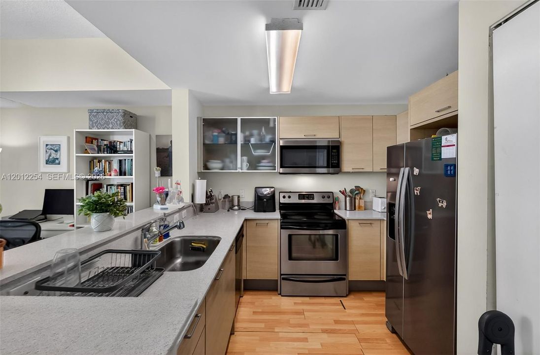 En Venta: $339,000 (1 camas, 1 baños, 679 Pies cuadrados)