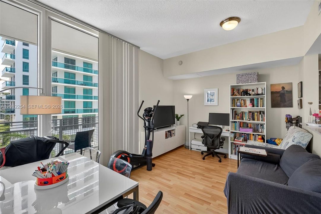 En Venta: $339,000 (1 camas, 1 baños, 679 Pies cuadrados)