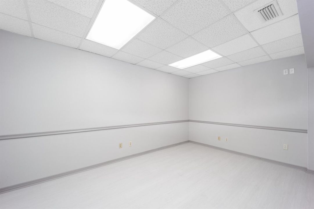1803 S 25th Street-17