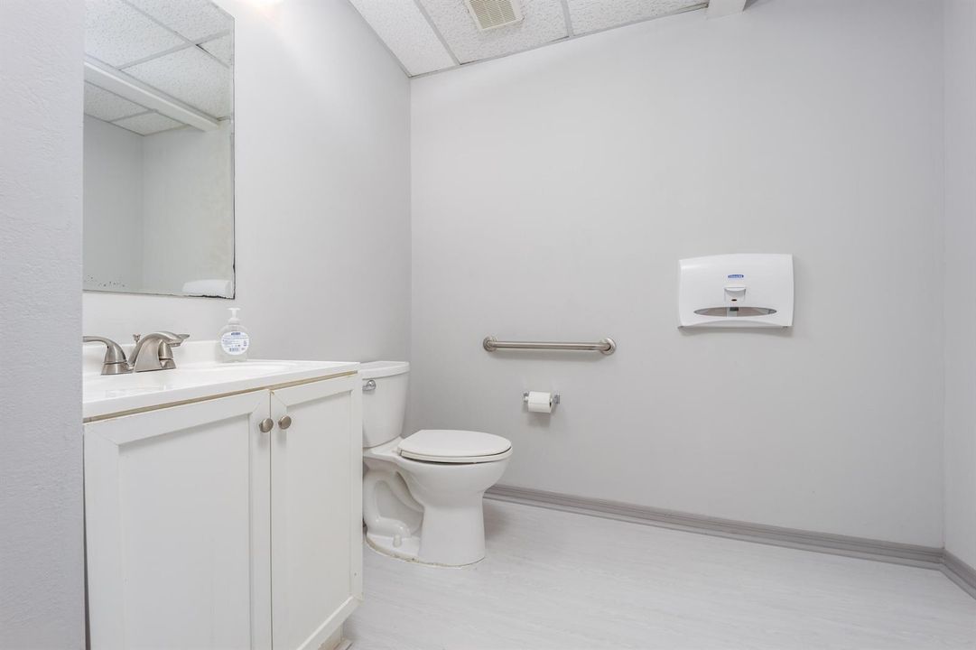 1803 S 25th Street-10