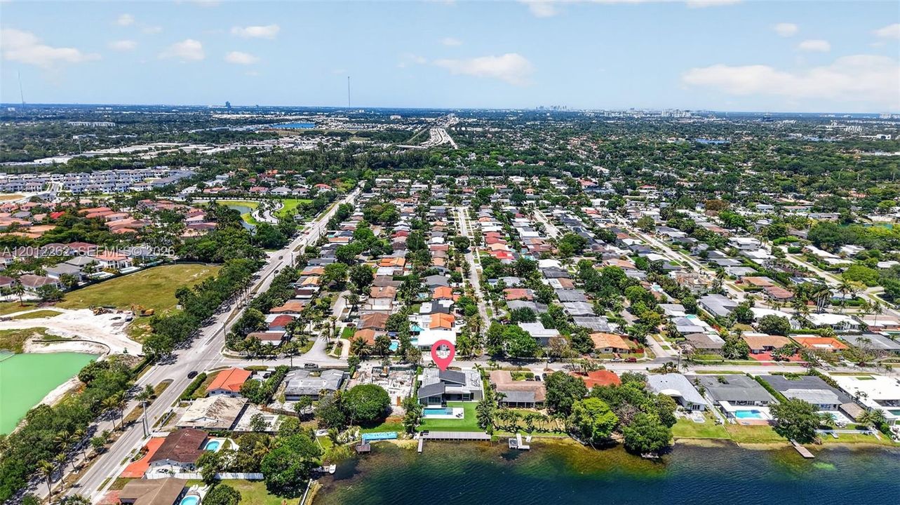 En Venta: $4,300,000 (6 camas, 5 baños, 3603 Pies cuadrados)